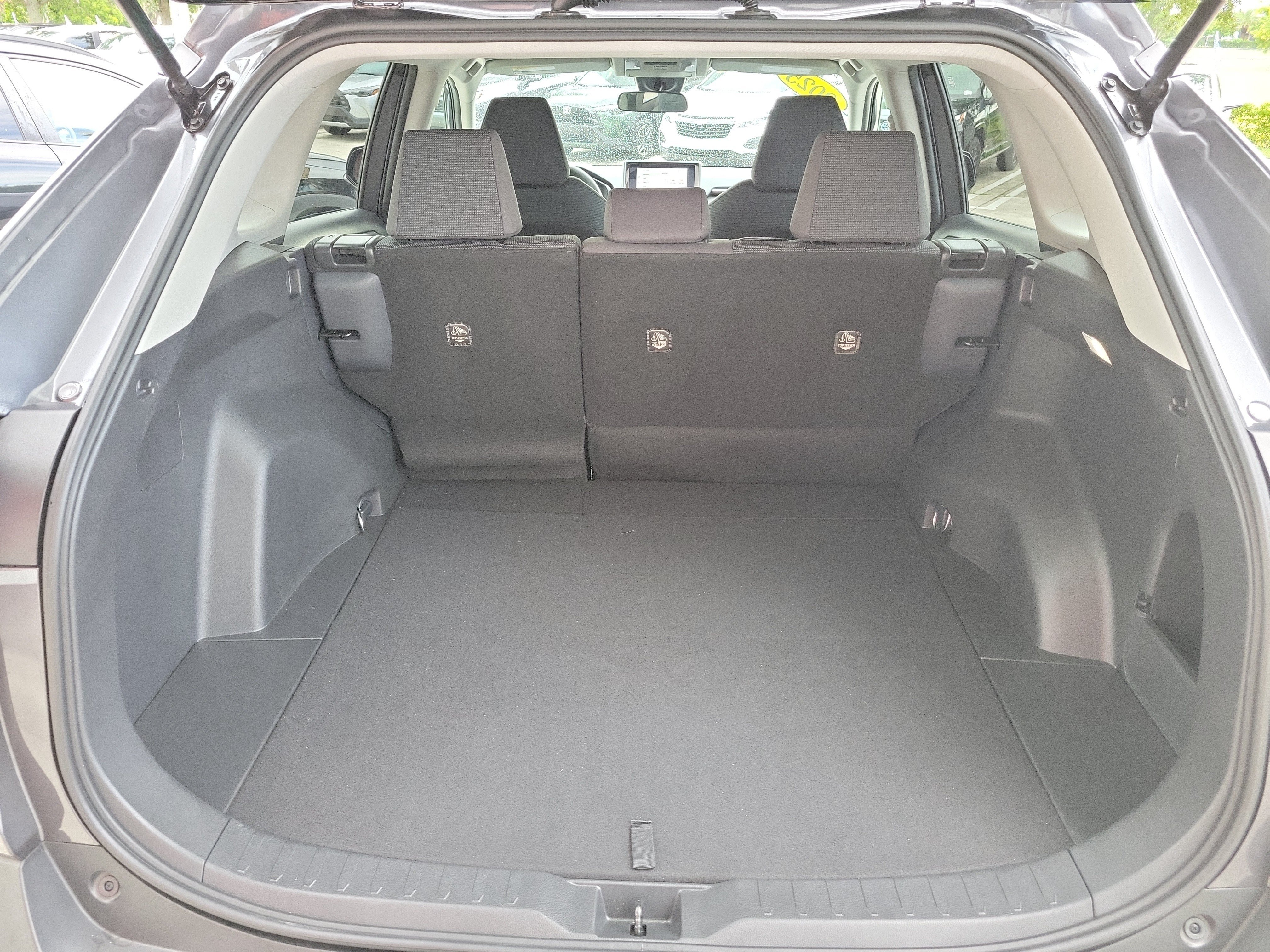 Certified 2025 Toyota RAV4 LE FWD image 11