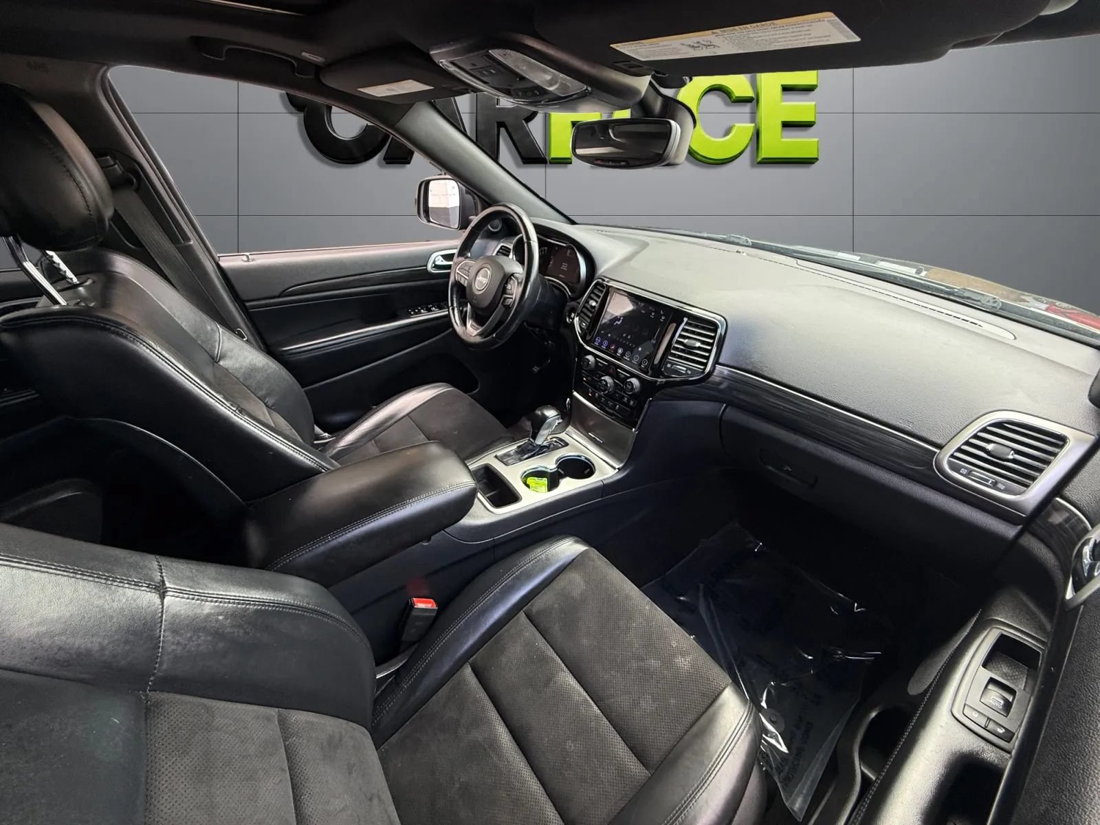 Used 2019 Jeep Grand Cherokee Altitude AWD/4WD image 37