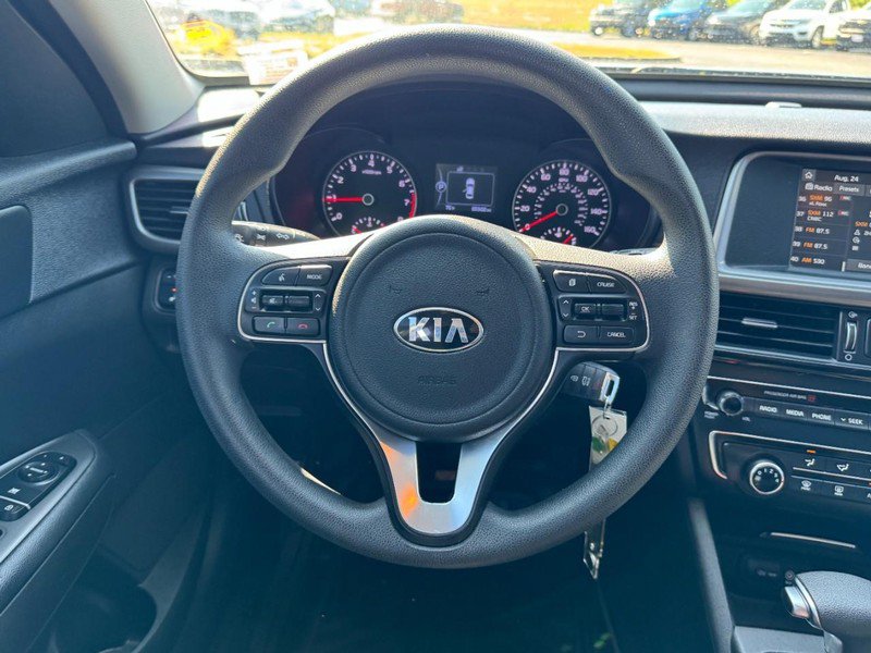 Used 2018 Kia Optima LX FWD image 12