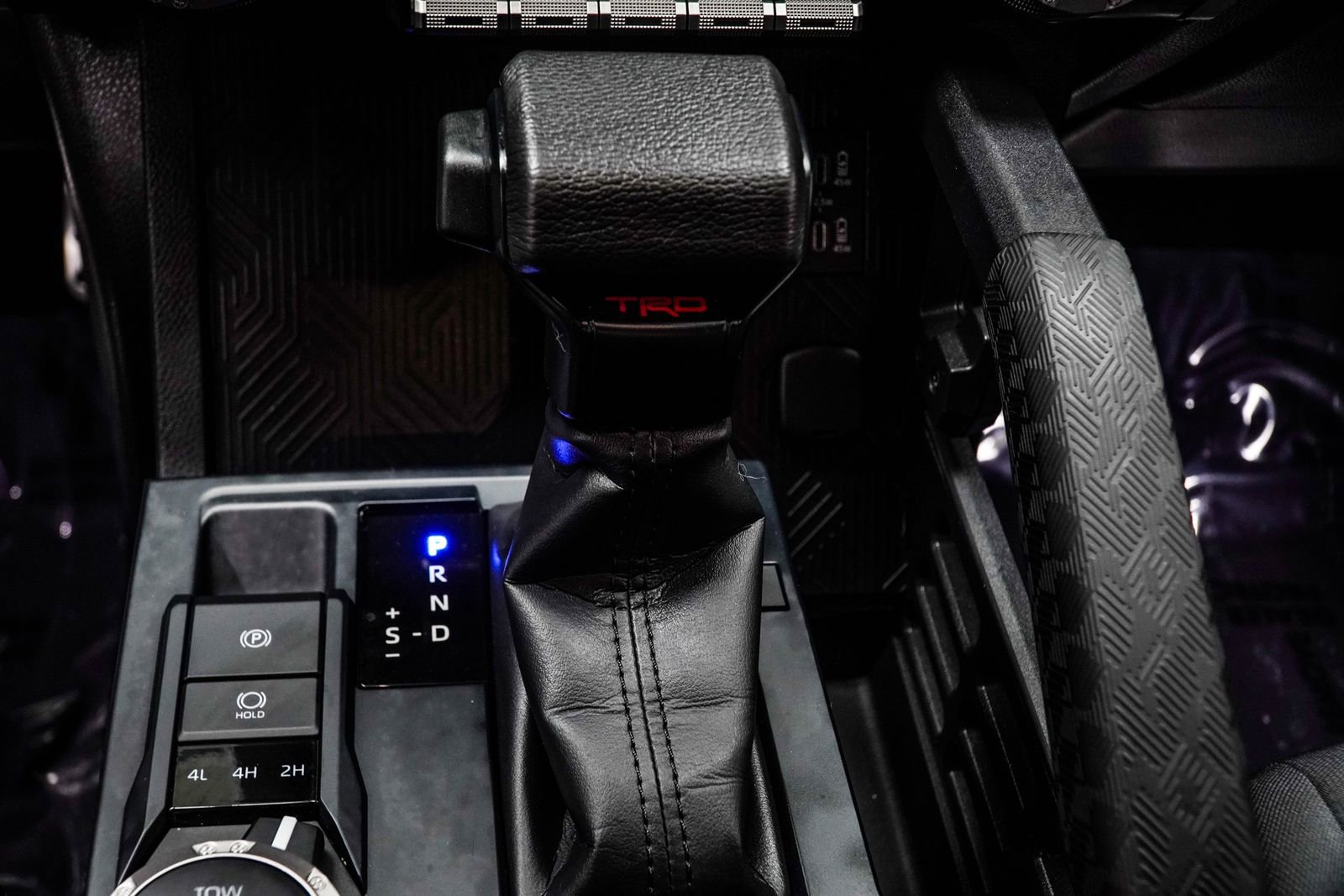 Used 2025 Toyota Tacoma TRD Sport AWD/4WD image 19