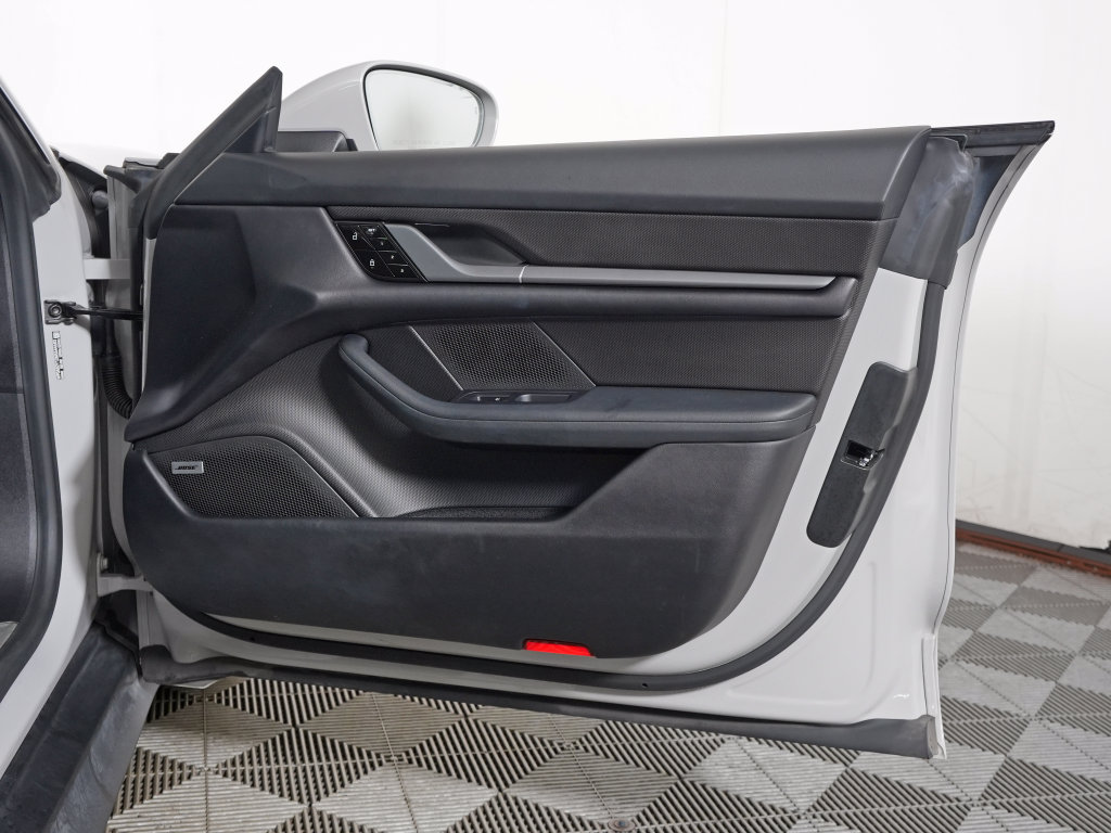 Certified 2021 Porsche Taycan 4S AWD/4WD image 40