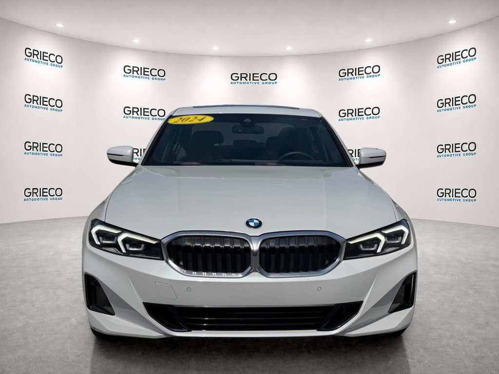 Used 2024 BMW 330i Sedan w/ Convenience Package RWD image 2