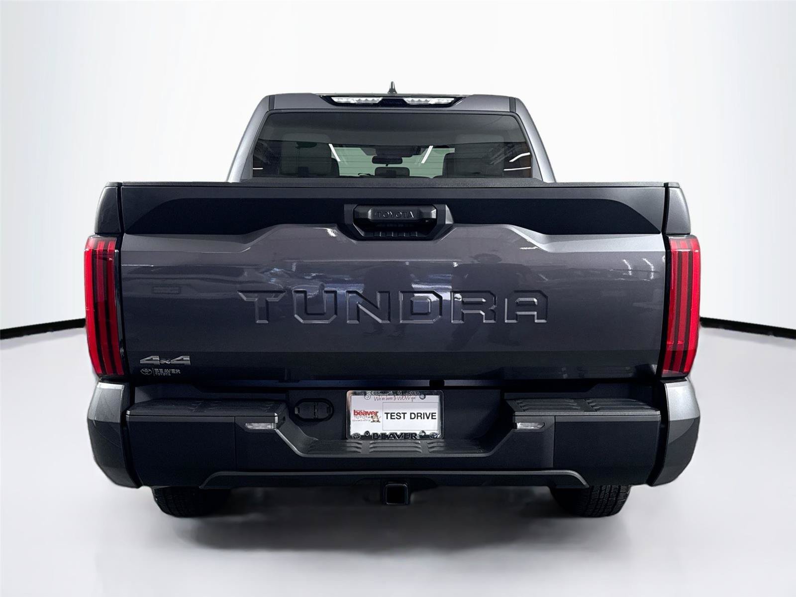 Used 2025 Toyota Tundra SR5 AWD/4WD image 11