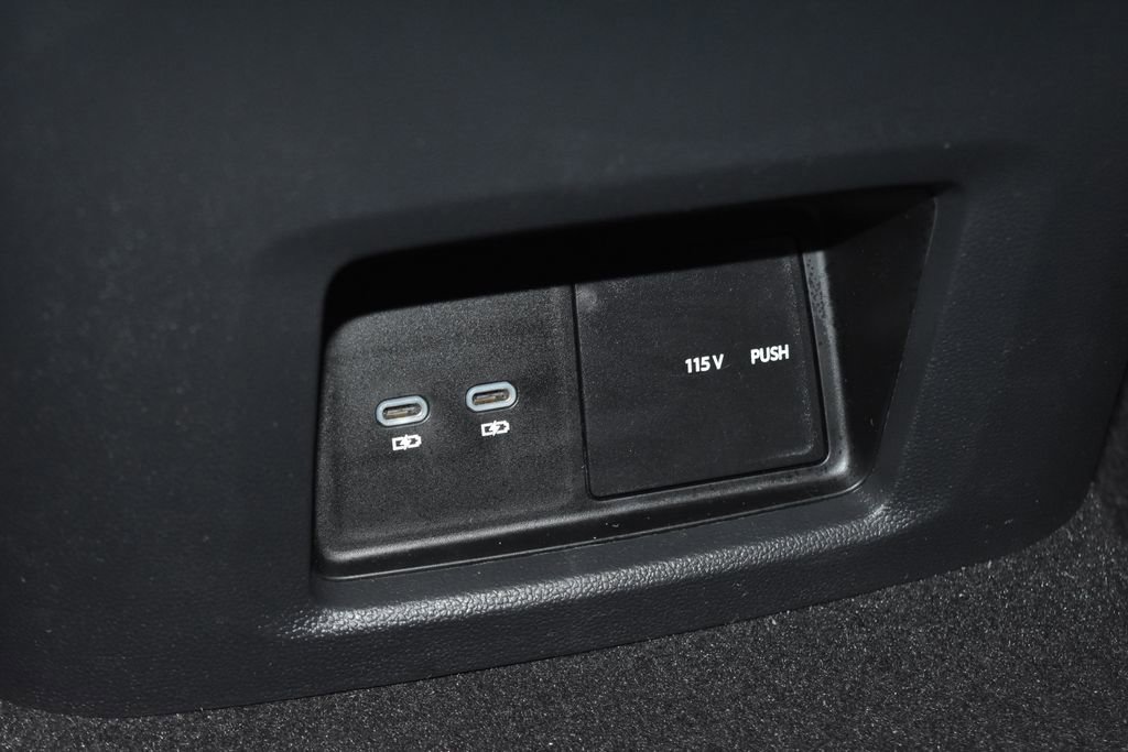 Certified 2025 Volkswagen Atlas Peak Edition SE image 16