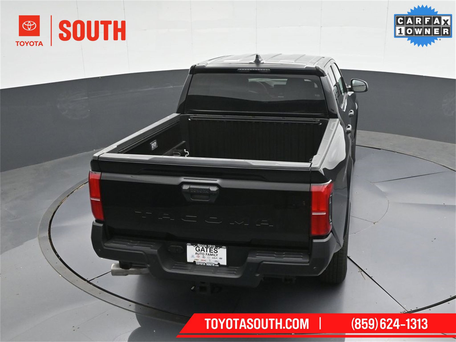 Used 2025 Toyota Tacoma SR w/ SR Upgrade Package image 45