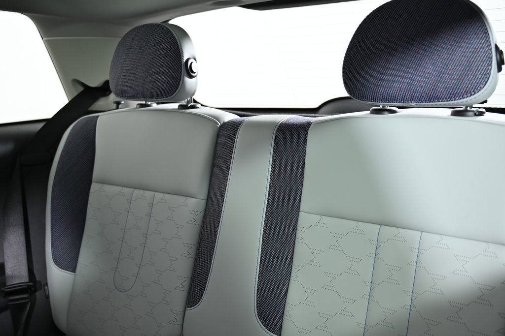 Used 2025 MINI Cooper S image 33