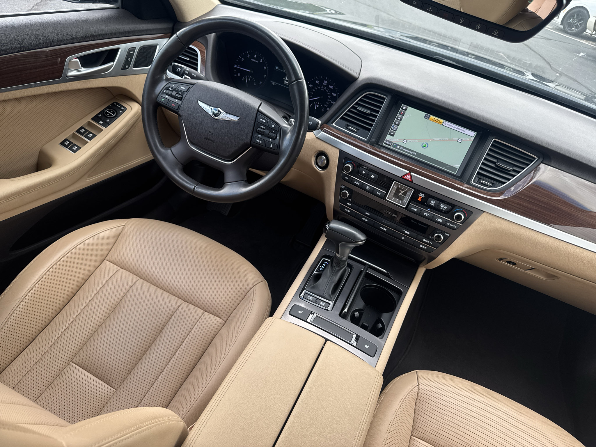 Used 2019 Genesis G80 3.8 RWD image 11