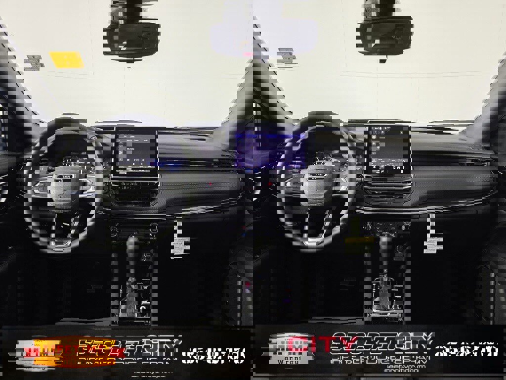 New 2026 Jeep Compass Latitude image 29