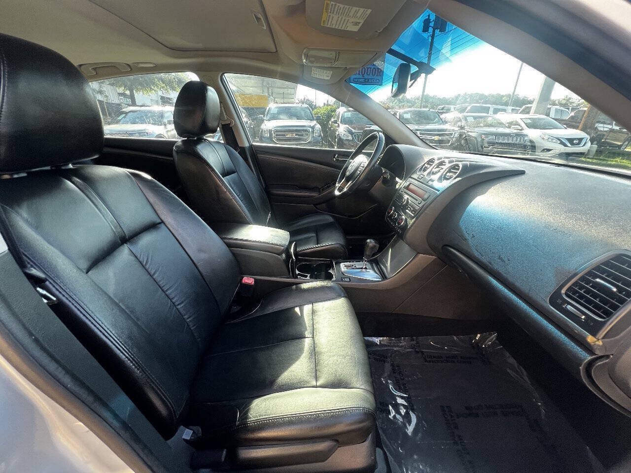 Used 2012 Nissan Altima 2.5 SL w/ 2.5SL Pkg FWD image 13