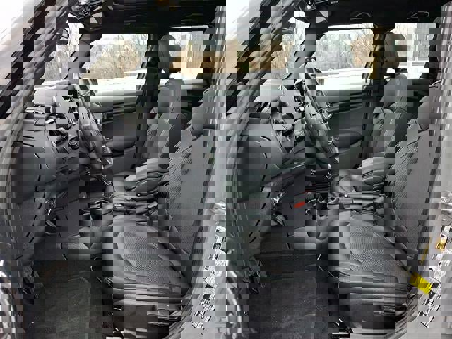 Used 2022 MINI Cooper 4-Door Hardtop image 14