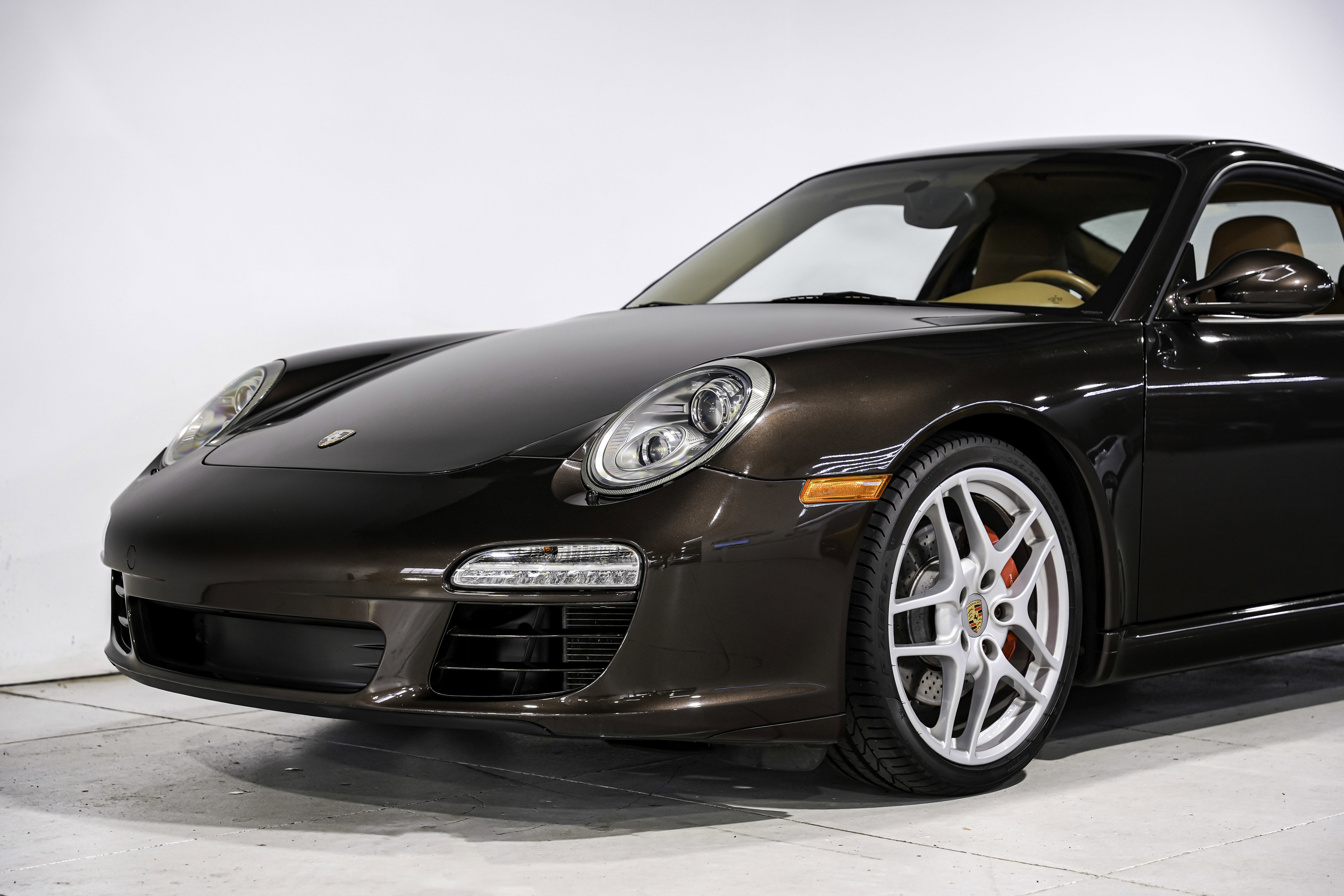 Used 2010 Porsche 911 Carrera S image 30