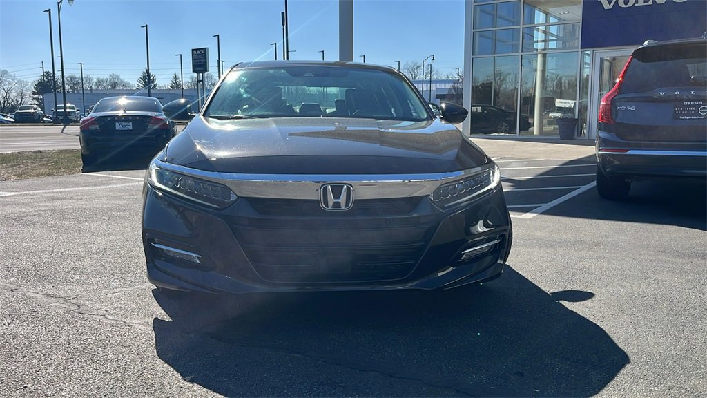 Used 2018 Honda Accord Touring image 8