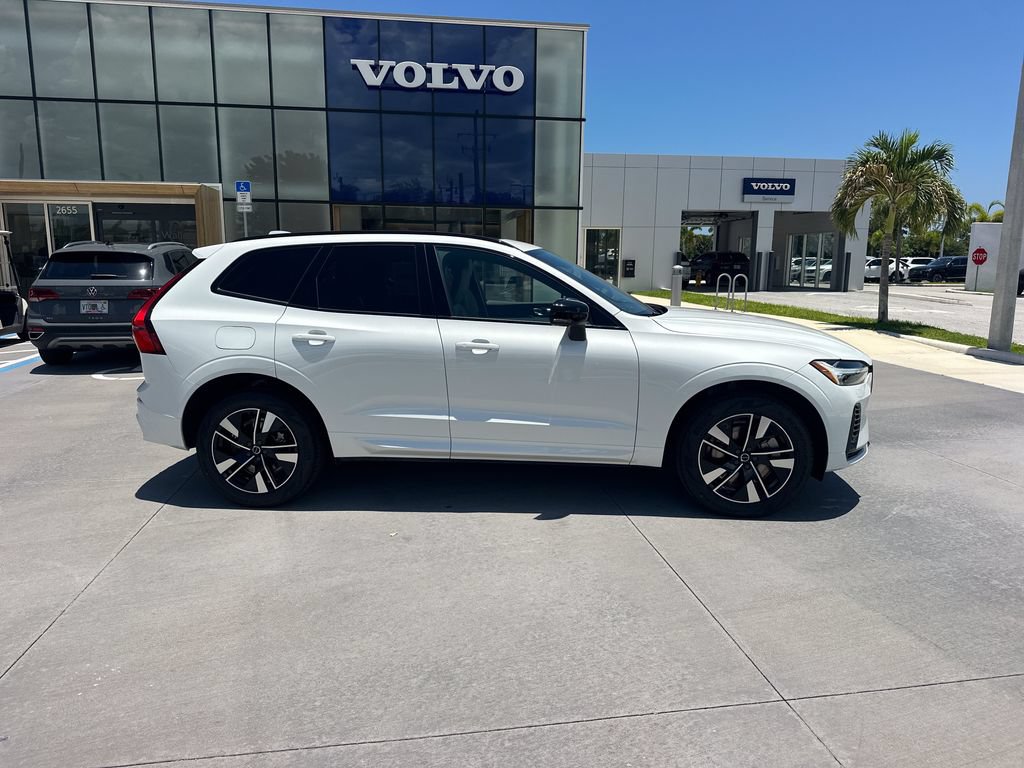 New 2026 Volvo XC60 T8 Core w/ Climate Package AWD/4WD image 6