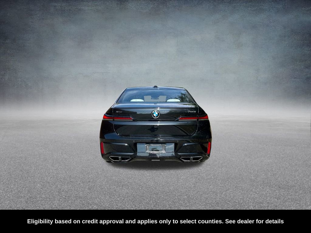 Used 2024 BMW 760i xDrive w/ Executive Package image 9