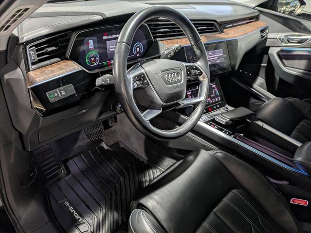 Used 2019 Audi e-tron Prestige image 10