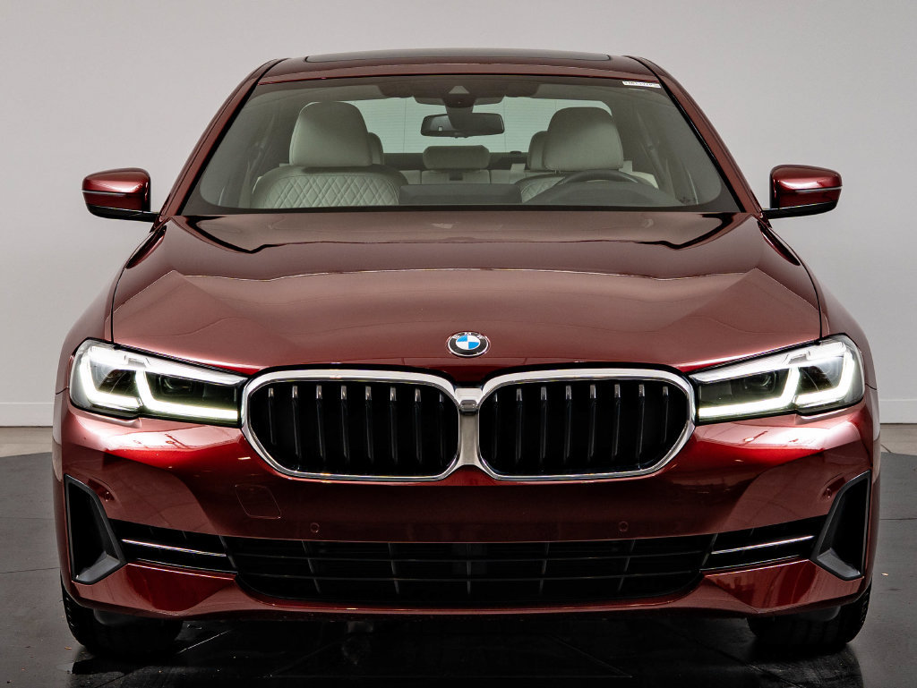 Used 2023 BMW 540i xDrive w/ Executive Package AWD/4WD image 2