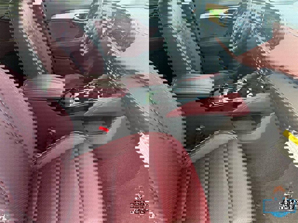 Used 2025 Buick Envision Sport Touring image 30