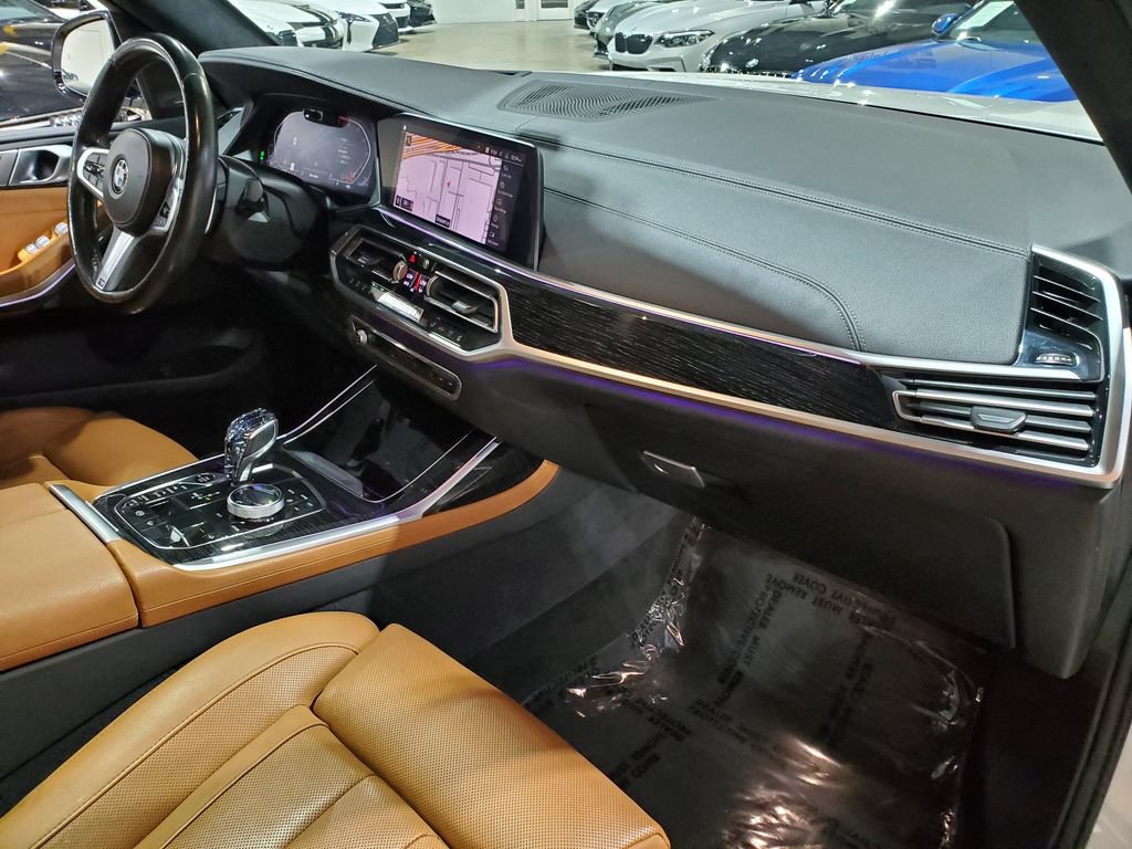 Used 2019 BMW X7 xDrive50i w/ M Sport Package AWD/4WD image 15