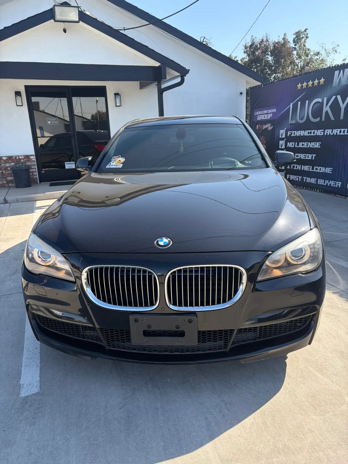 Used 2011 BMW 750Li RWD image 4