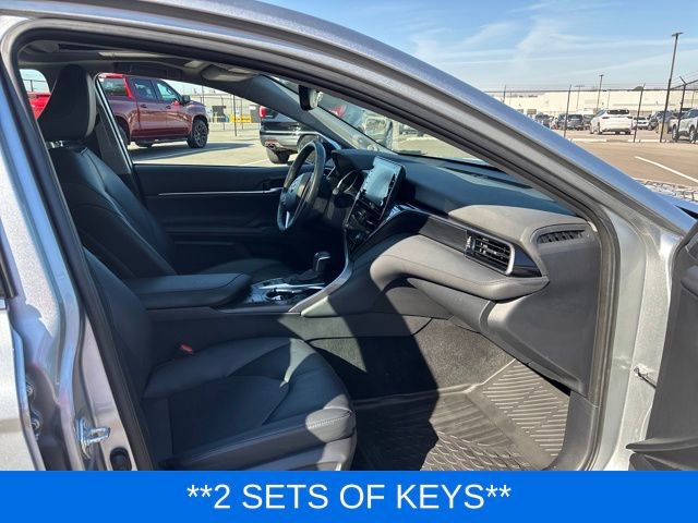 Used 2024 Toyota Camry XLE w/ Navigation Package FWD image 10