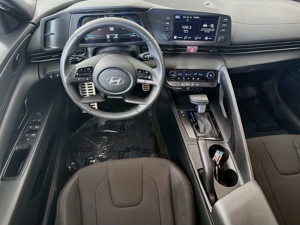 Used 2026 Hyundai Elantra Sport FWD image 16