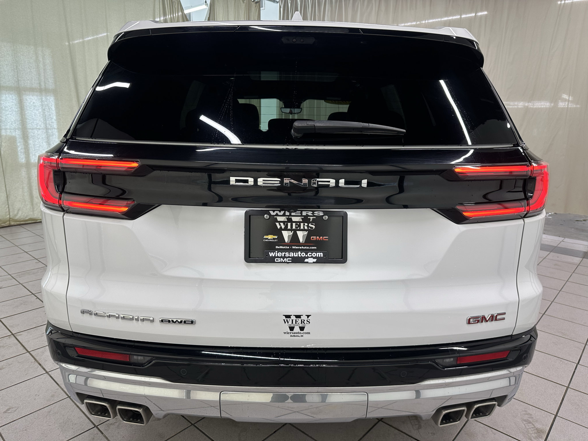 Certified 2026 GMC Acadia Denali w/ Super Cruise Package AWD/4WD image 5