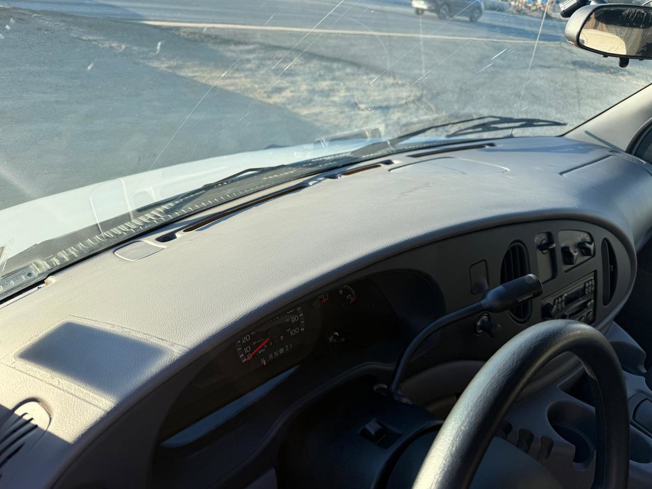 Used 2002 Ford E-350 and Econoline 350 Super Duty image 30