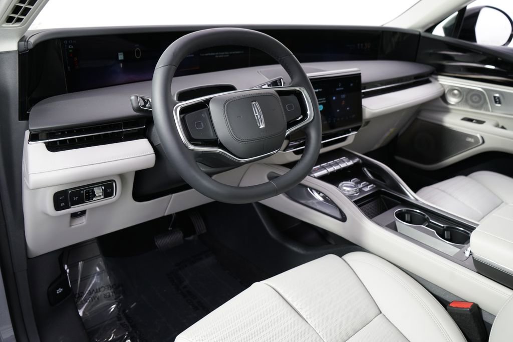 New 2026 Lincoln Nautilus Reserve AWD/4WD image 12