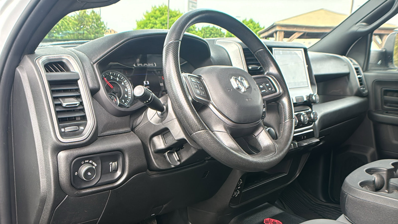 Used 2022 RAM 2500 Tradesman w/ Chrome Appearance Group image 24