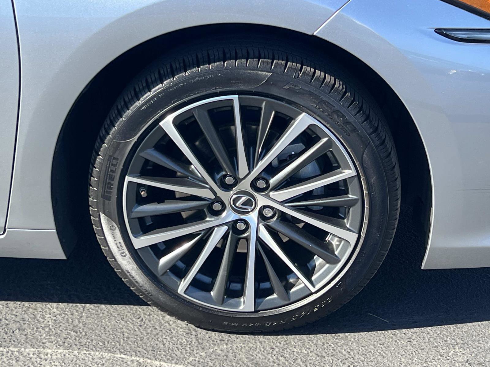 Used 2022 Lexus ES 300h w/ Premium Package image 31