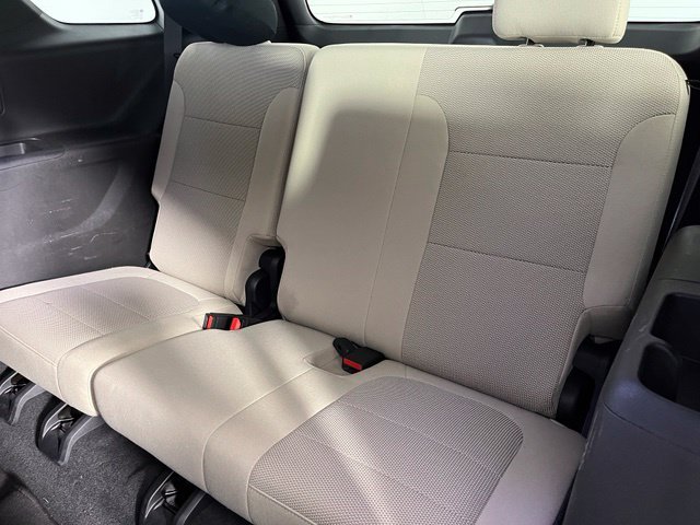 Used 2023 Chevrolet Traverse LS w/ Safety Package AWD/4WD image 38