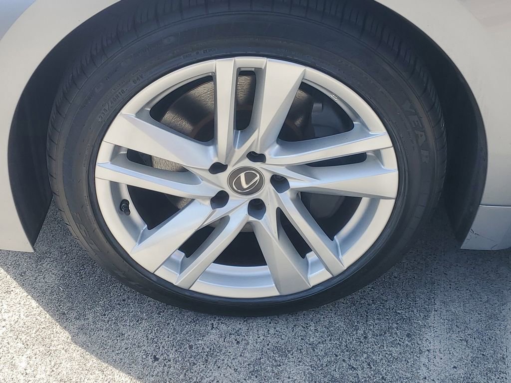 Used 2023 Lexus IS 300 w/ Comfort Package RWD image 4