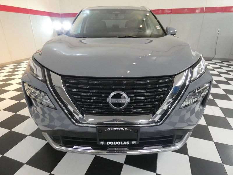 Used 2023 Nissan Rogue Platinum AWD/4WD image 2