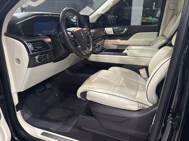 Used 2021 Lincoln Navigator Black Label AWD/4WD image 13