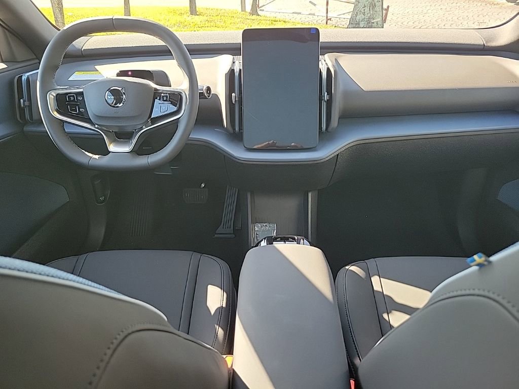 New 2026 Volvo EX30 Cross Country Ultra w/ Protection Package Premier AWD/4WD image 6