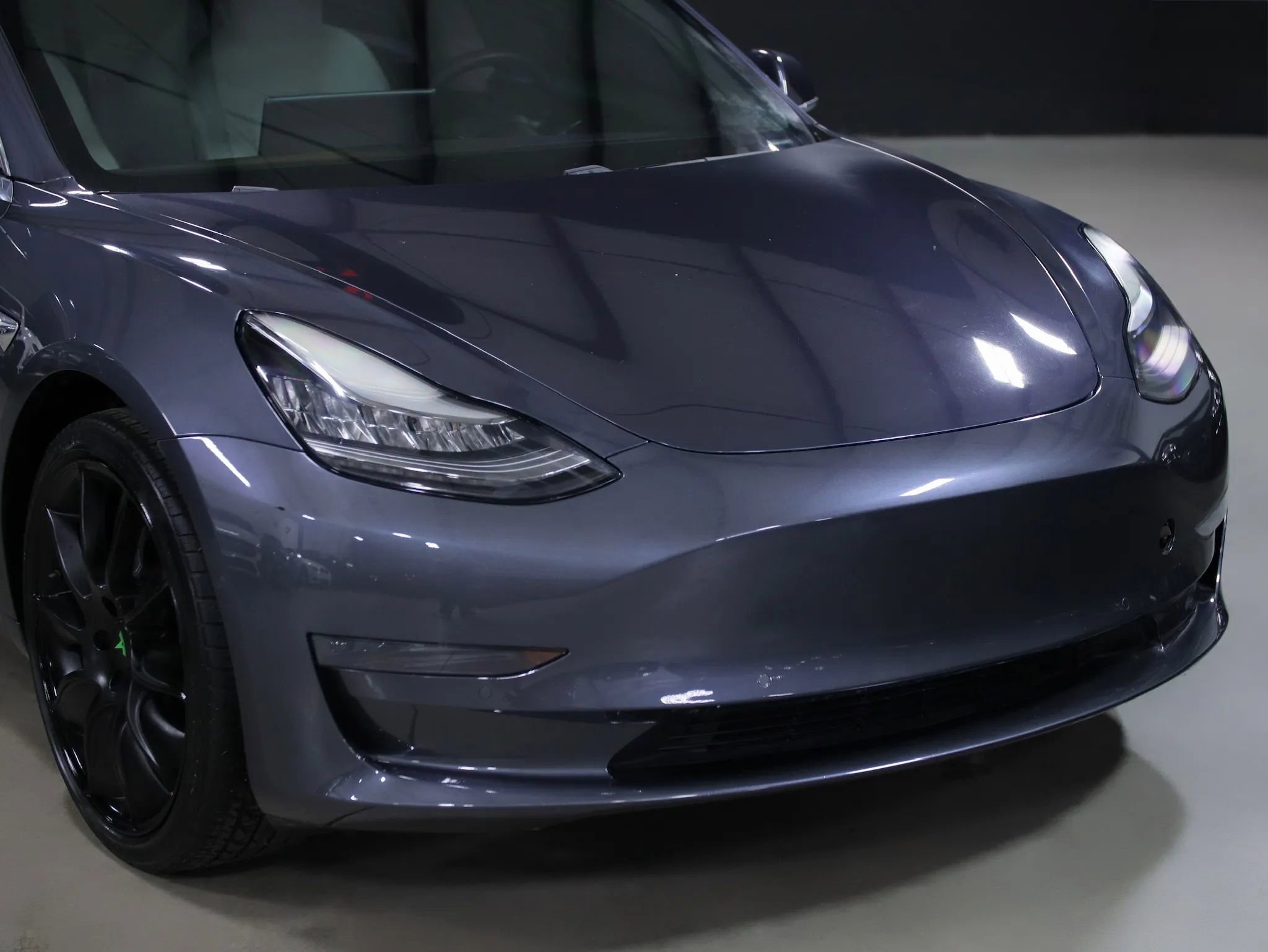 Used 2020 Tesla Model 3 Standard Range RWD image 3