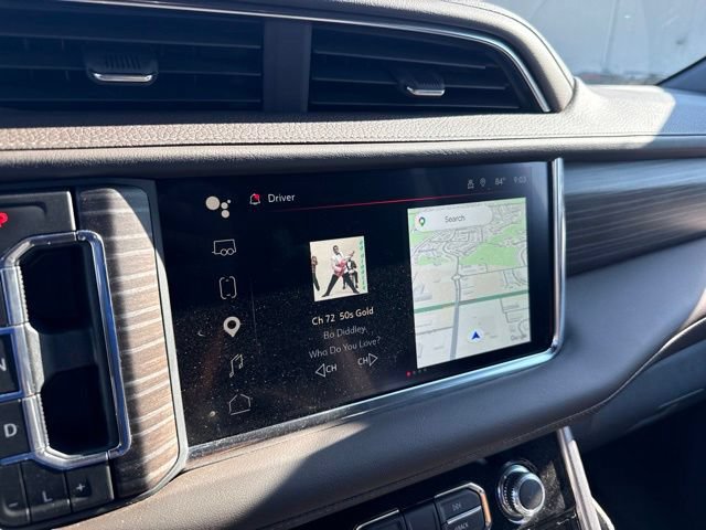 Used 2024 GMC Yukon Denali w/ Advanced Technology Package AWD/4WD image 25