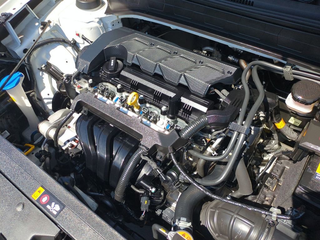 Used 2025 Hyundai Venue SEL FWD image 33