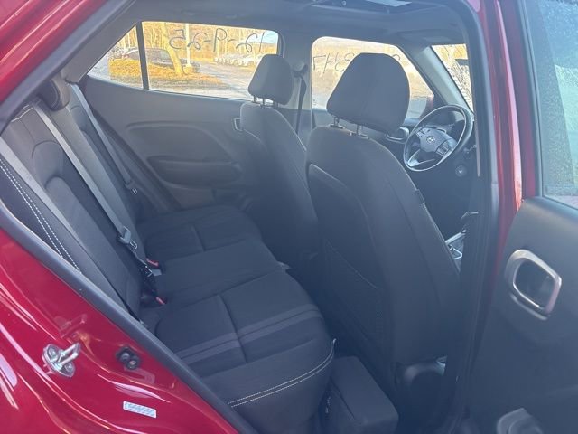 Used 2022 Hyundai Venue SEL image 10