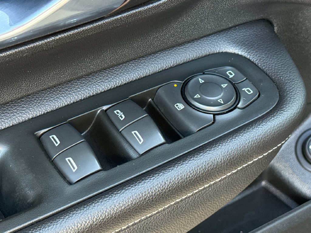 Used 2022 GMC Terrain SLT FWD image 20