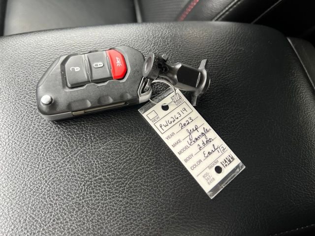 Used 2023 Jeep Wrangler Rubicon image 31