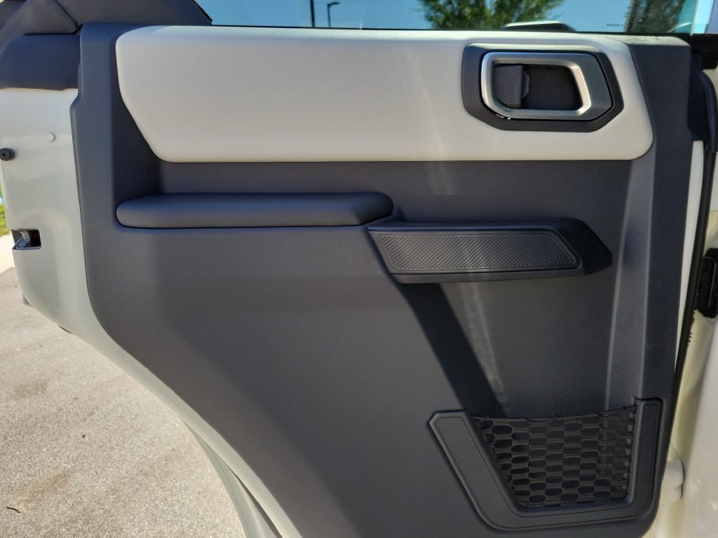 New 2026 Ford Bronco Outer Banks w/ Sasquatch Package AWD/4WD image 9