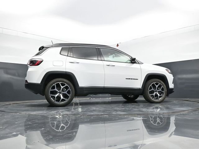 Used 2026 Jeep Compass Limited AWD/4WD image 44