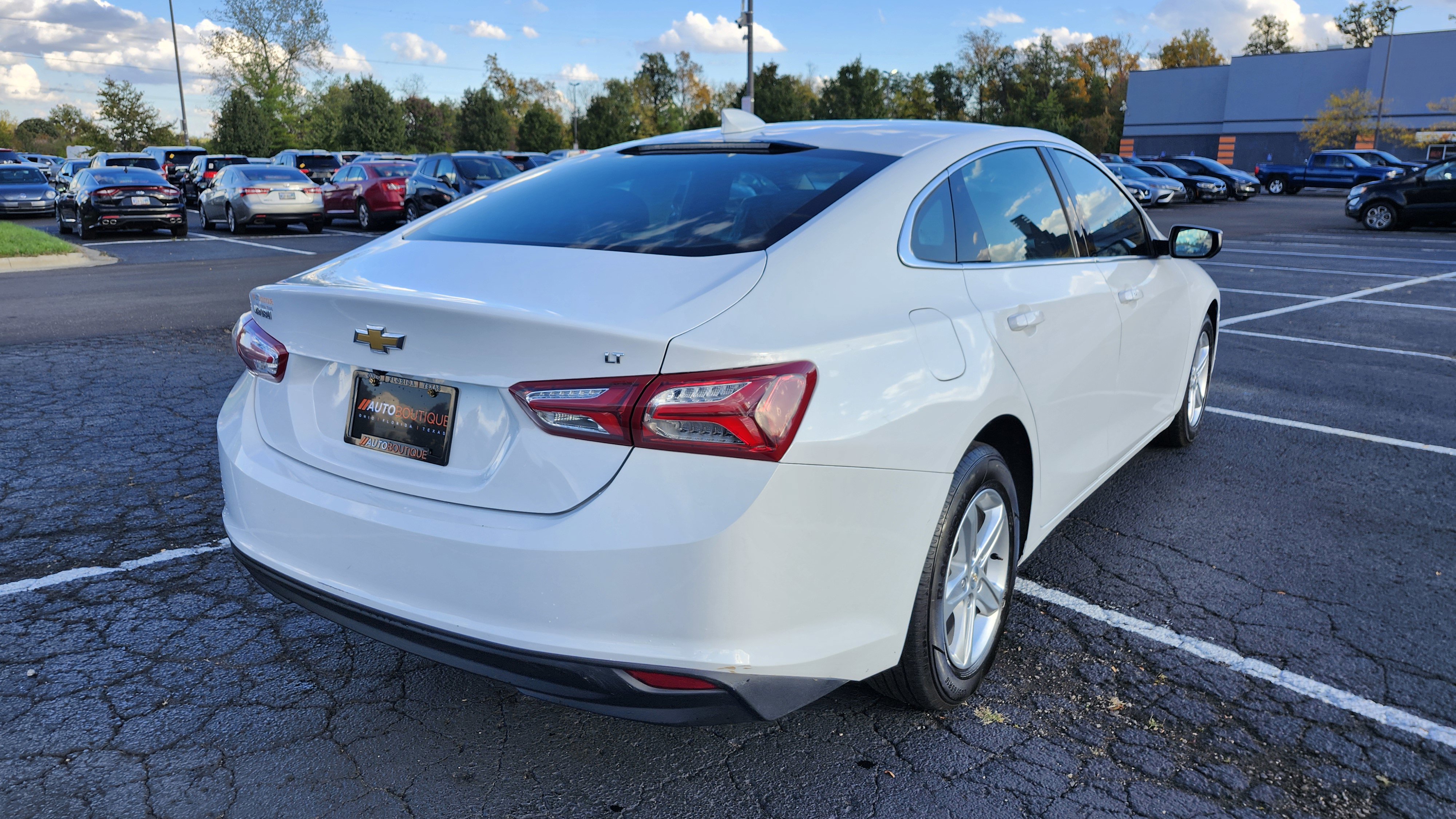 Used 2022 Chevrolet Malibu LT image 10