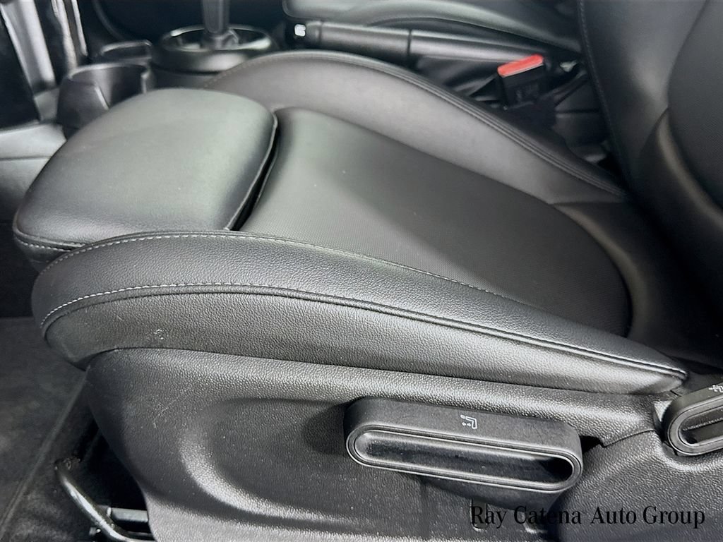Used 2022 MINI Cooper S FWD image 19