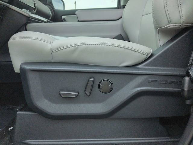 New 2026 Ford Expedition Max Active RWD image 20