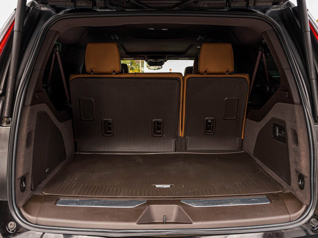 Used 2023 Cadillac Escalade ESV Sport w/ LPO, Floor Liner Package image 39