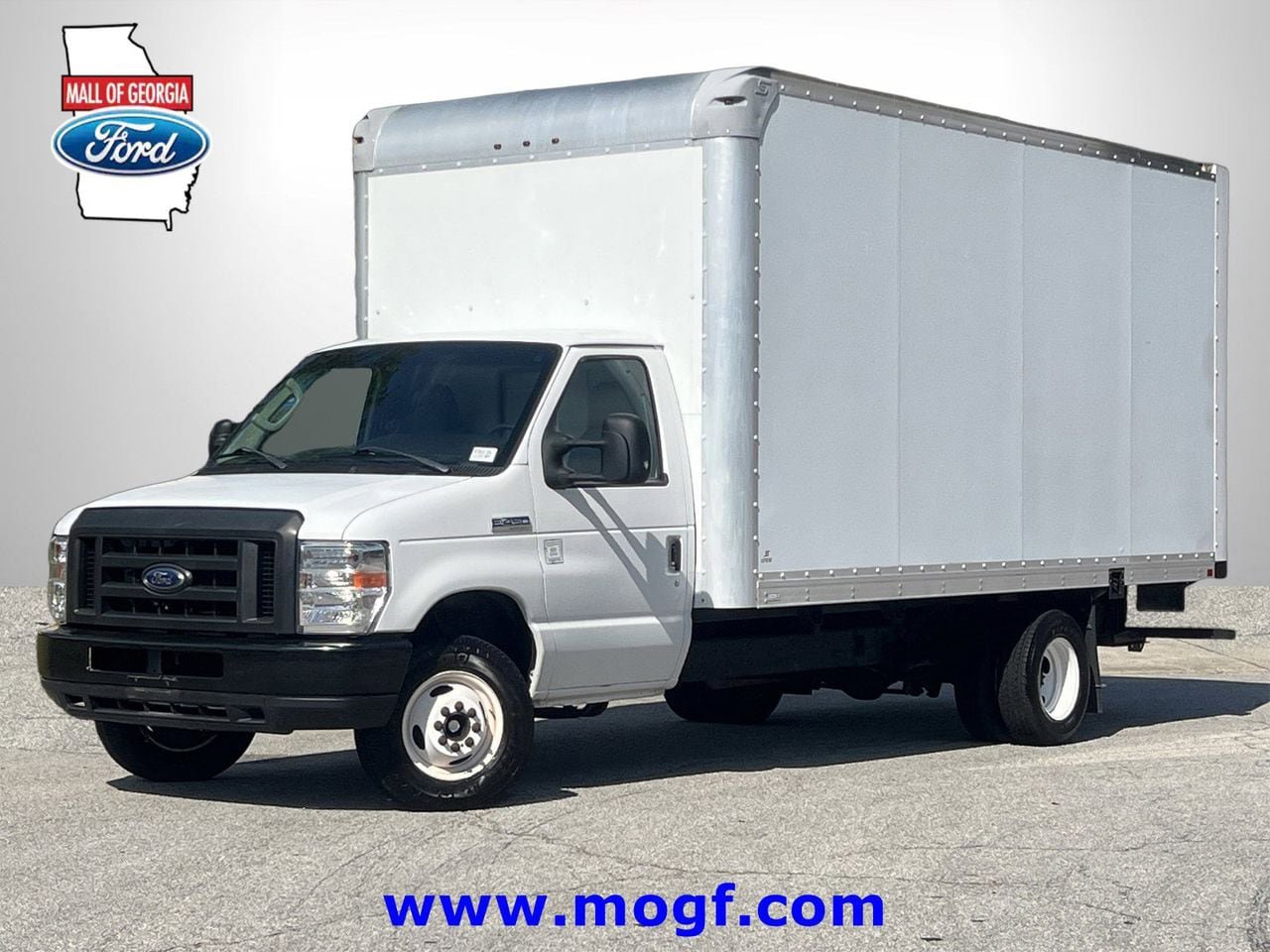 Used 2019 Ford E-450 and Econoline 450 Super Duty w/ Power Windows & Locks Group
