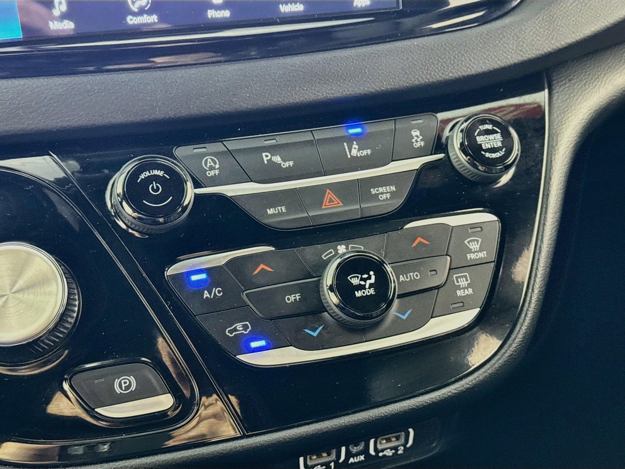 Used 2025 Chrysler Pacifica Select FWD image 17