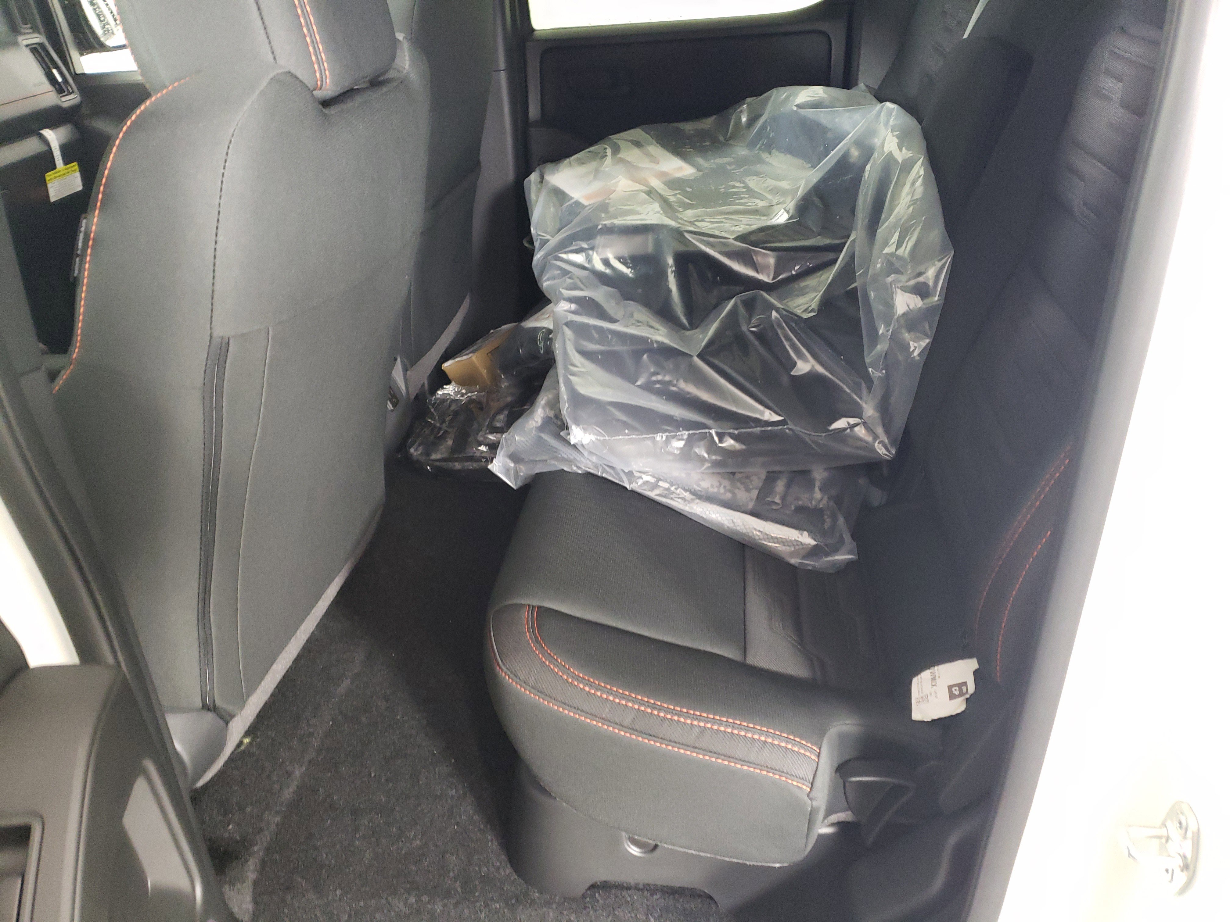 New 2026 Nissan Frontier PRO-4X w/ Pro-4x Convenience Package image 12